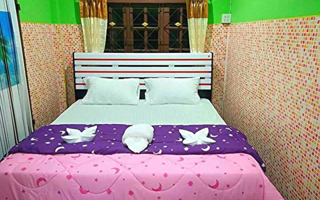 Sky Beach Travel & Hostel