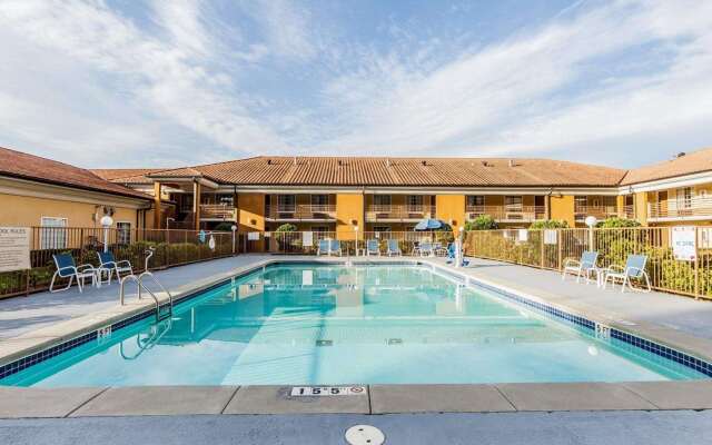 Quality Inn & Suites Bremen