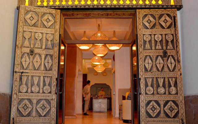 Borjs Hotel Suites & Spa