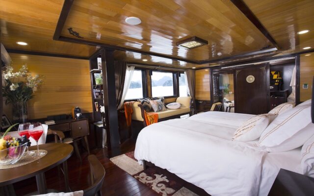Hera Cruises