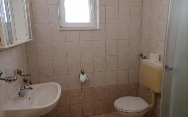 Apartment 7, First Floor