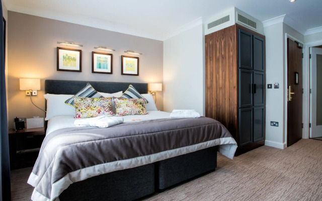 voco Oxford Spires by IHG