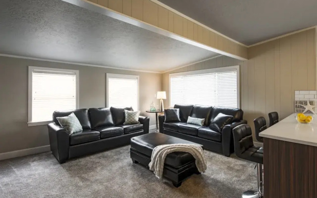 Beach Drive Suites