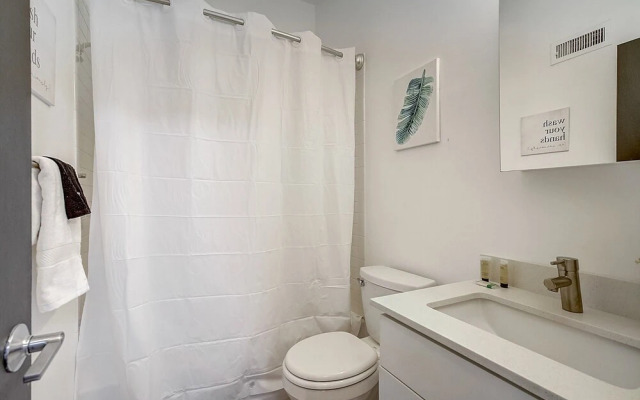 FRONTDESK Mariner's Court Apts Northern Liberties Philadelphia