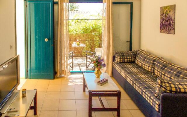 Manto On The Beach Apartments