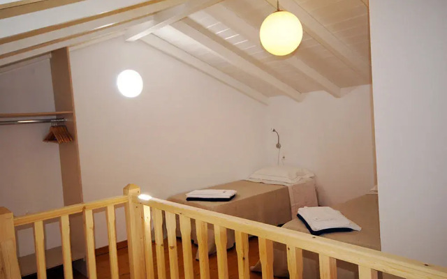 Acantha Boutique Hotel