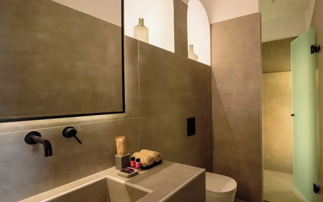 Elia Caldera Suites