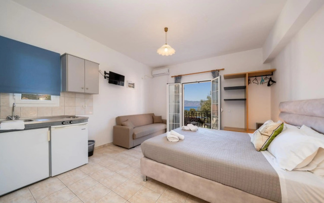 Dimitris Studios