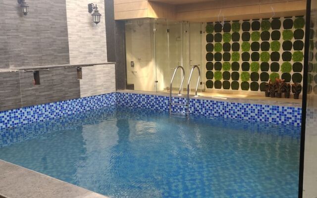 Hotel Sakura by Maps, GURGAON