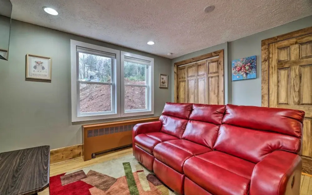 Scotrun Home Centrally Located to Area Resorts