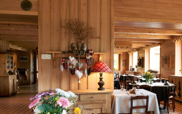 Hotel The Originals Auberge Hazemann (ex Relais du Silence)