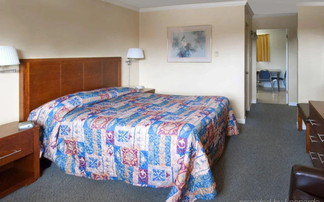Westward Inn & Suites