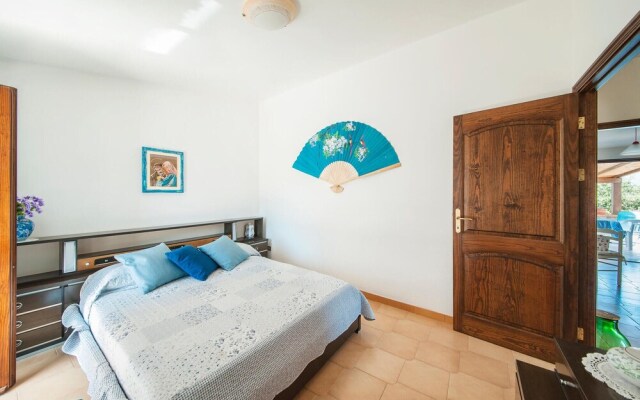 Beautiful Apartment in Castelsardo With 1 Bedrooms