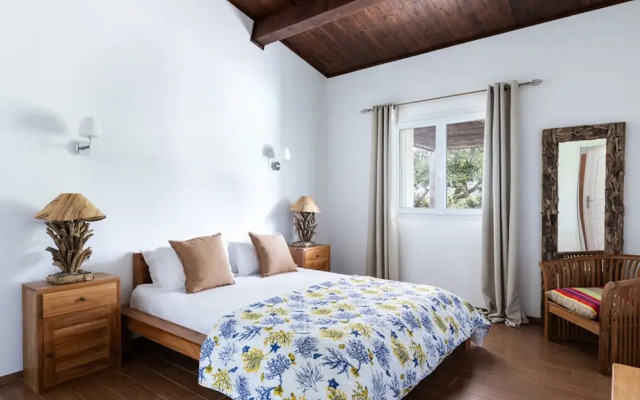 Villa Amelie With 2 Bedrooms and 2 Bathrooms