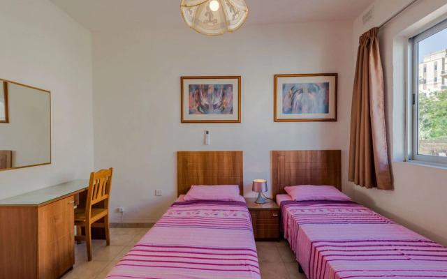 Getawaysmalta - Bayview Apartment in St Paul's Bay