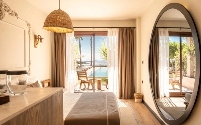 The Local House Ayasaranda