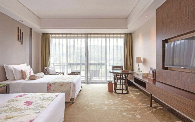 Howard Johnson By Wyndham Dongqian Lake Plaza Ningbo
