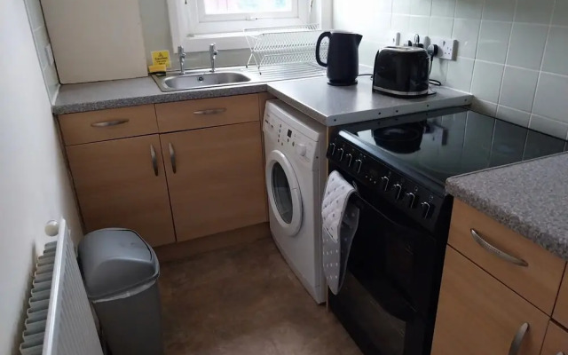 Leeds Cosy,1br Apt, Garden & Free Parking