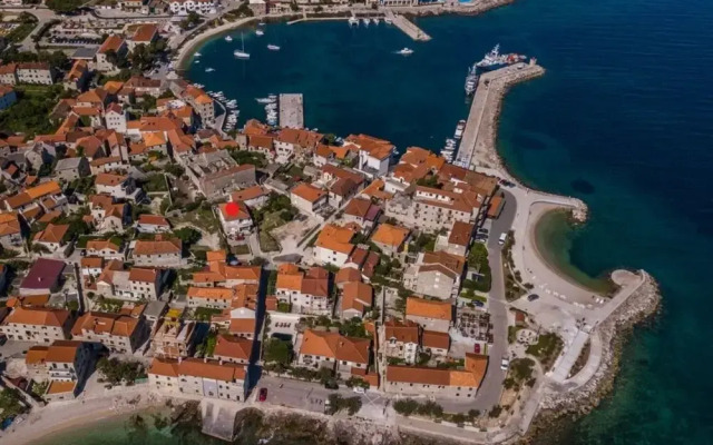 Žana - 30m From Beach - A2