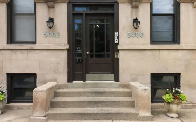 Ideal 4BR Unit - Maryland 2