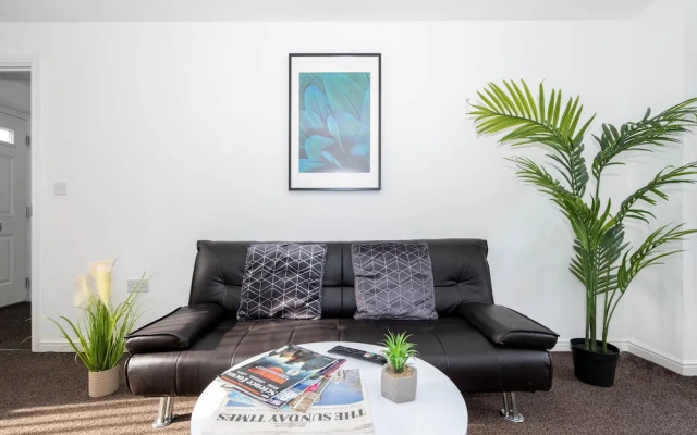 Modern West Midlands Family Home With Garden