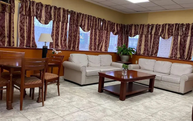 Quality Inn Rome Area