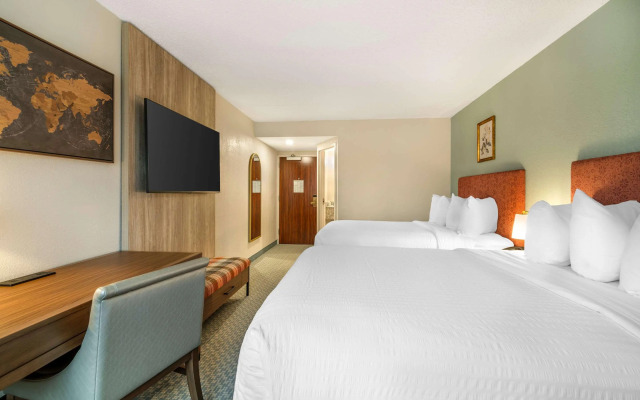 The Clocktower Hotel at Century House, an Ascend Collection Hotel