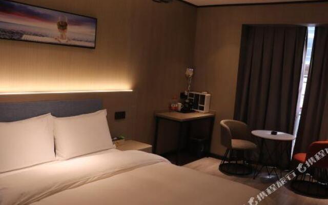 Yuge Business Hotel Chengdu Baige Island