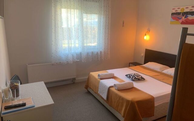 Guest house Dom8