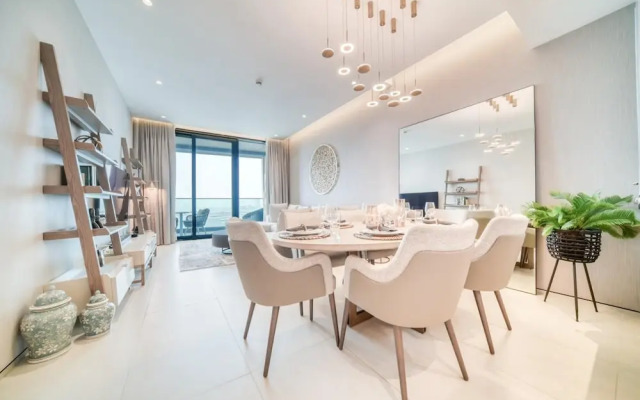 Picturesque Balcony and Beach Haven at Address JBR
