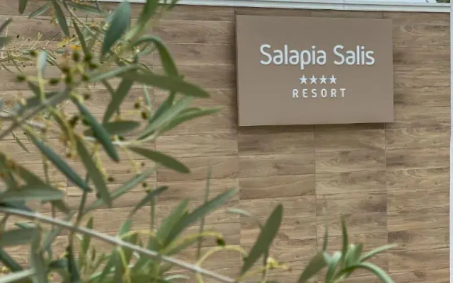Salapia Salis Resort