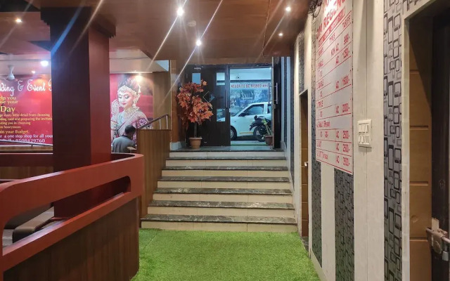 Hotel Om Regency