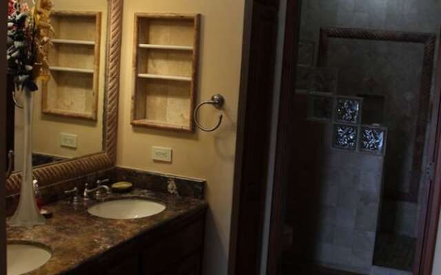 Casa Blanca 2BR CC 405-v by Casago