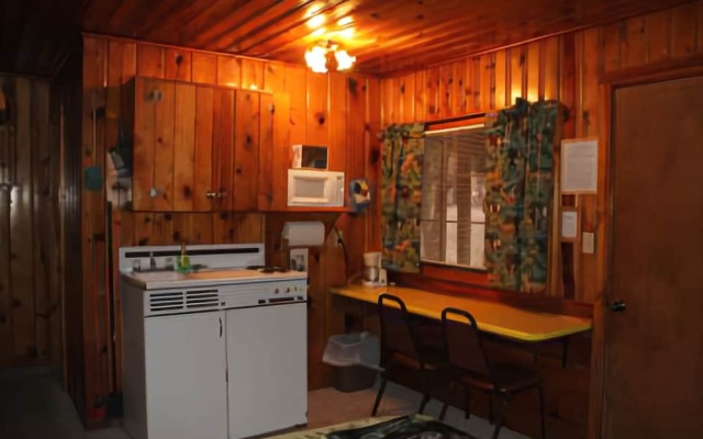 Hidden Rest Cabins & Resort