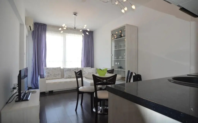 Sunny Dream Family Apartments