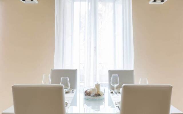 Piazza del Popolo Suite