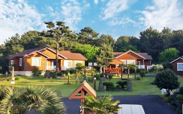 Jejudaeseong Rest Village Pension