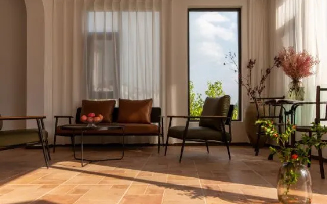 Youyoumu Peach  Garden Designer Homestay (Erhai Ecological Corridor Store) – Balcony – Dali