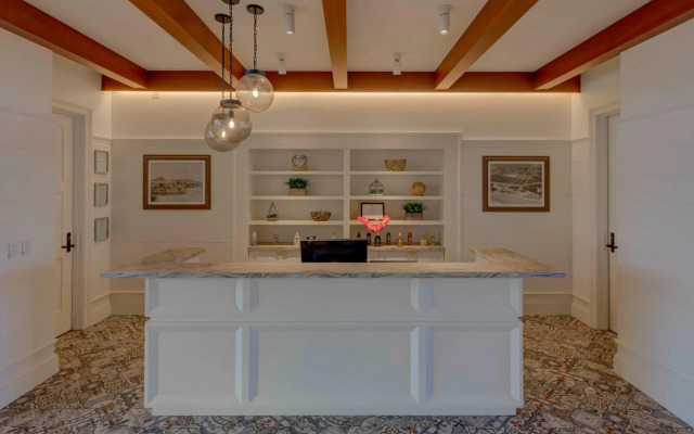 The Historic Cavalier Hotel and Beach Club, Autograph Collection