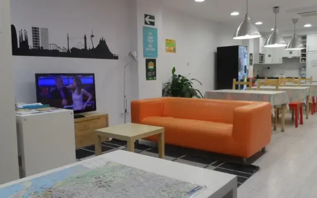 Cheap Booking Rooms (Adults Only)