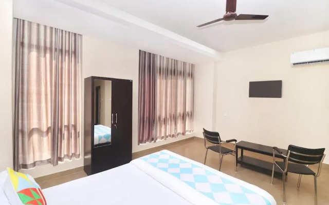 OYO 27826 Home Graceful Stay Near Airport
