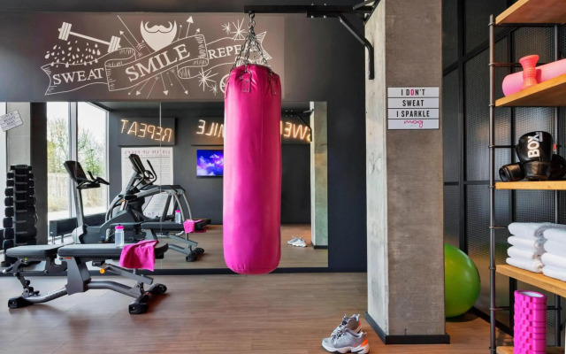 Moxy Copenhagen Sydhavnen