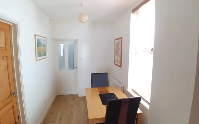 Spacious 3-bedroom House With Superfast Wi-fi