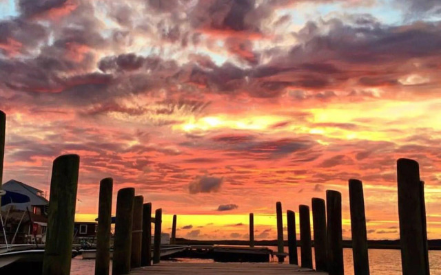Snug Harbor Marina and Hotel