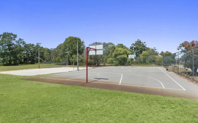 Murdoch University Village