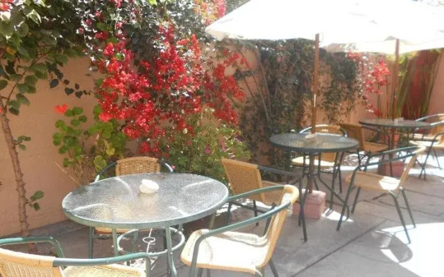 El Arbol Hostel
