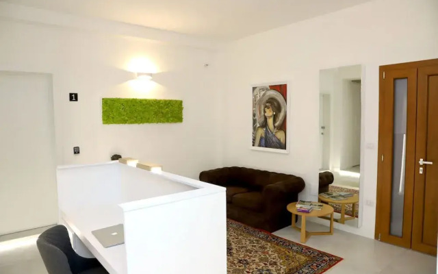 Lo Studio di viale Lo Re Camere & Caffè