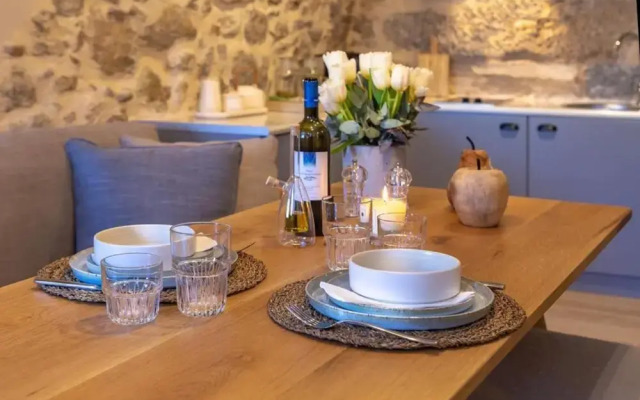 Plaka Cozy Residence