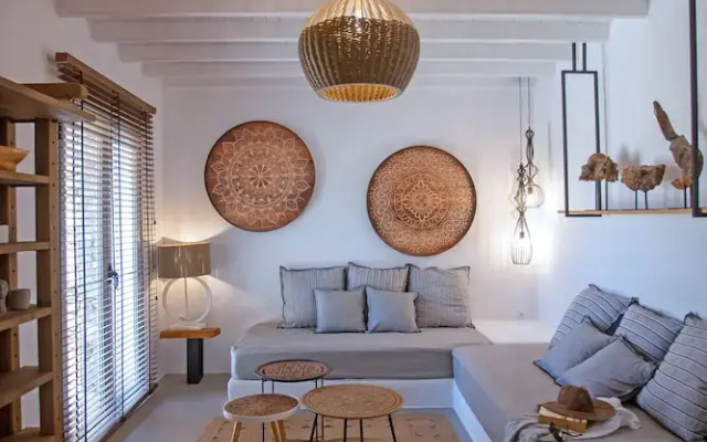 Nur Mykonian Suites