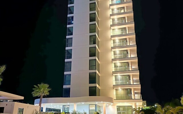 Mullet Bay Suites: Your Luxury Stay Awaits